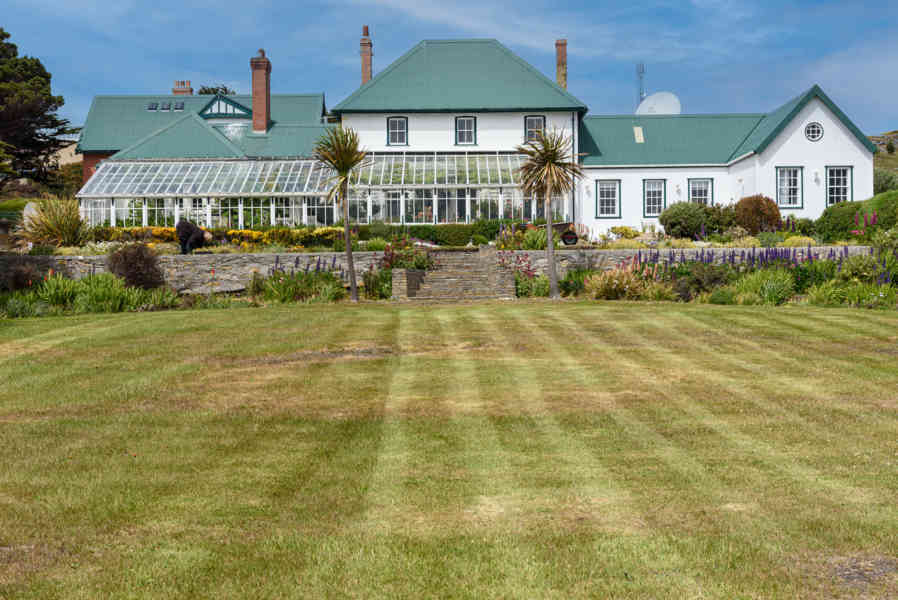 Islas Falkland o Malvinas 007 - Port Stanley - residencia del Gobernador.jpg